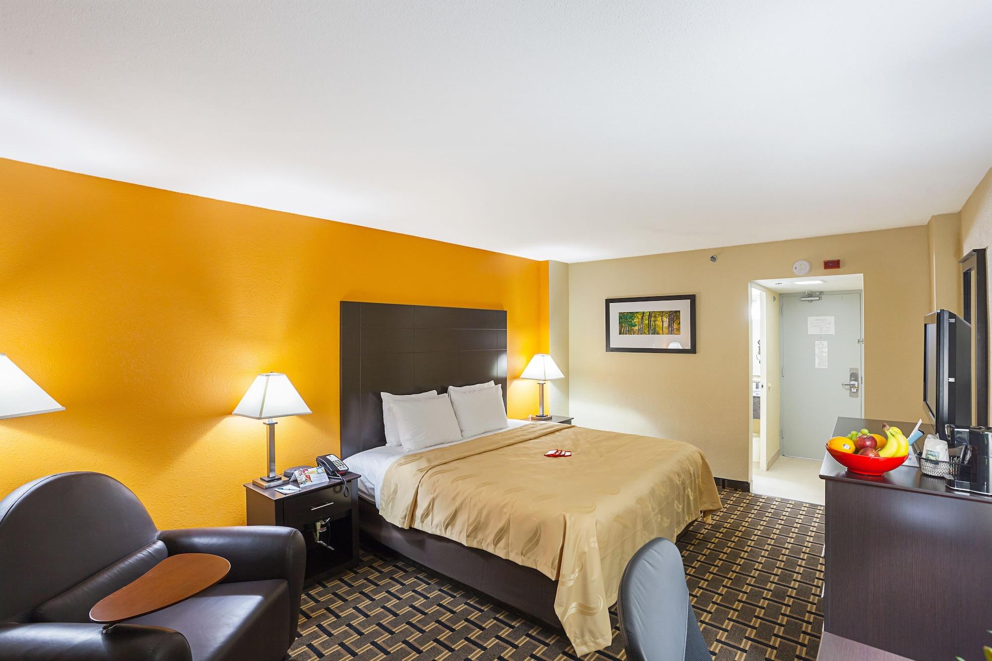Quality Inn & Suites Cincinnati Exteriör bild