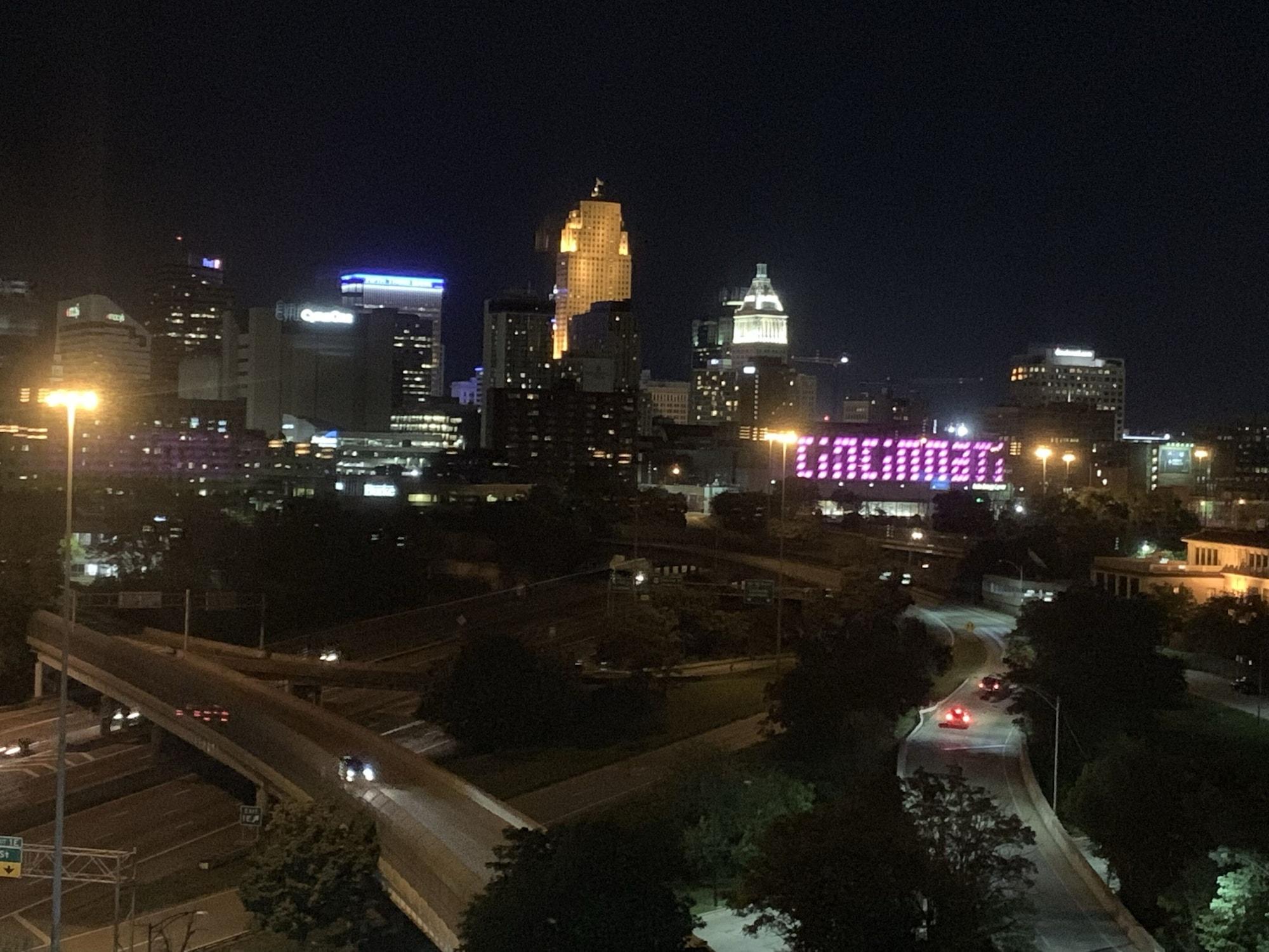 Quality Inn & Suites Cincinnati Exteriör bild