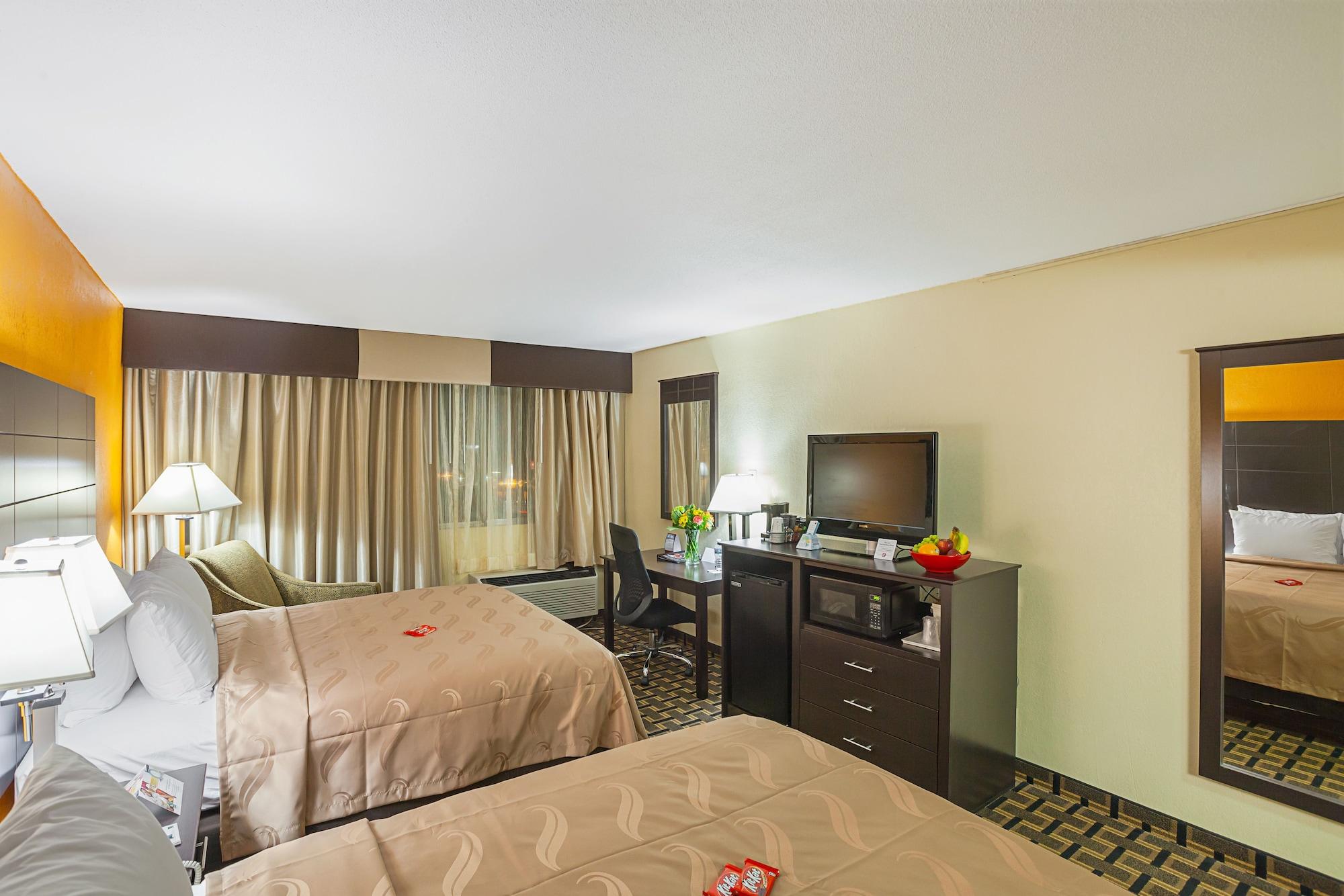 Quality Inn & Suites Cincinnati Exteriör bild