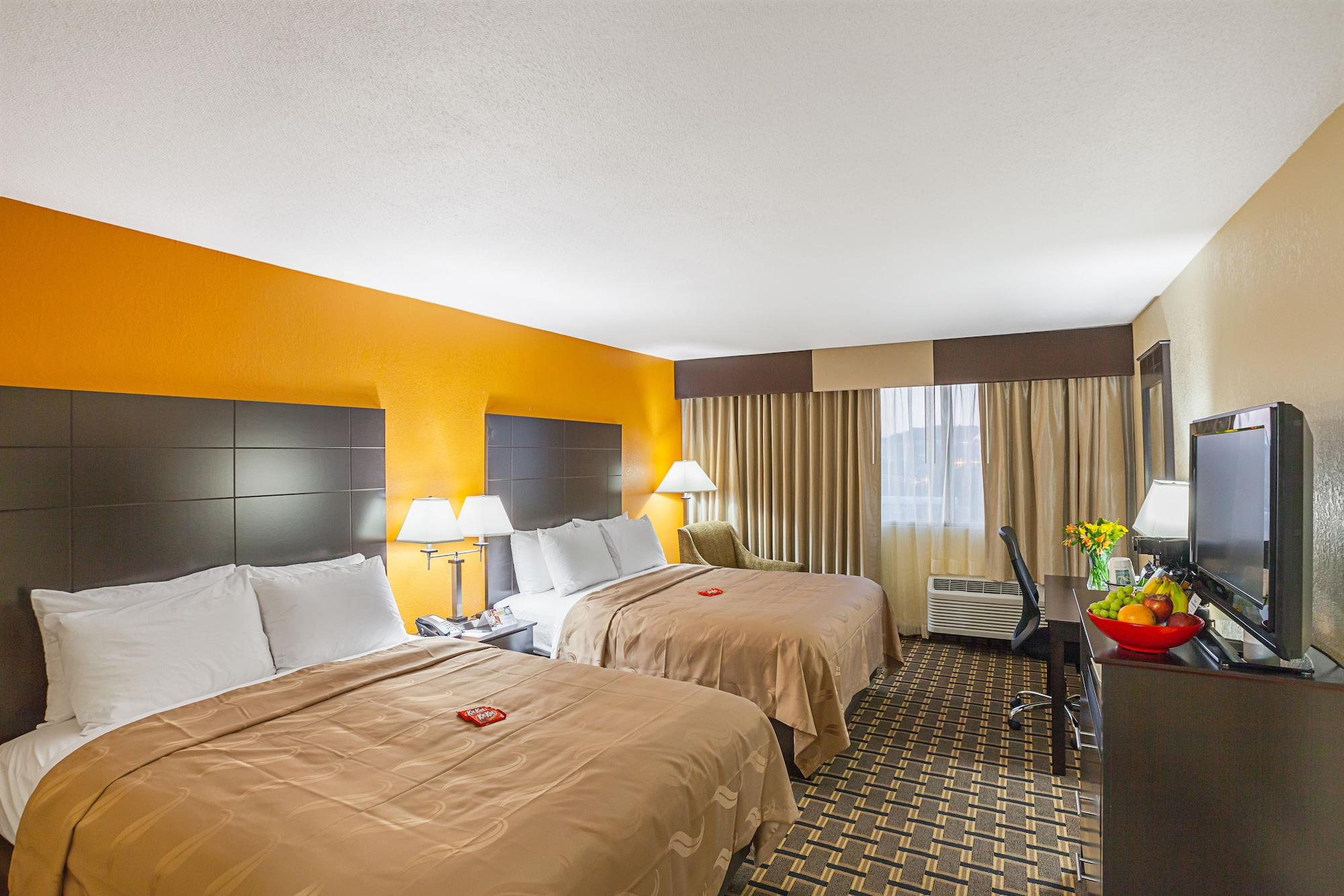 Quality Inn & Suites Cincinnati Exteriör bild