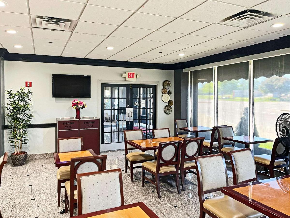 Quality Inn & Suites Cincinnati Exteriör bild