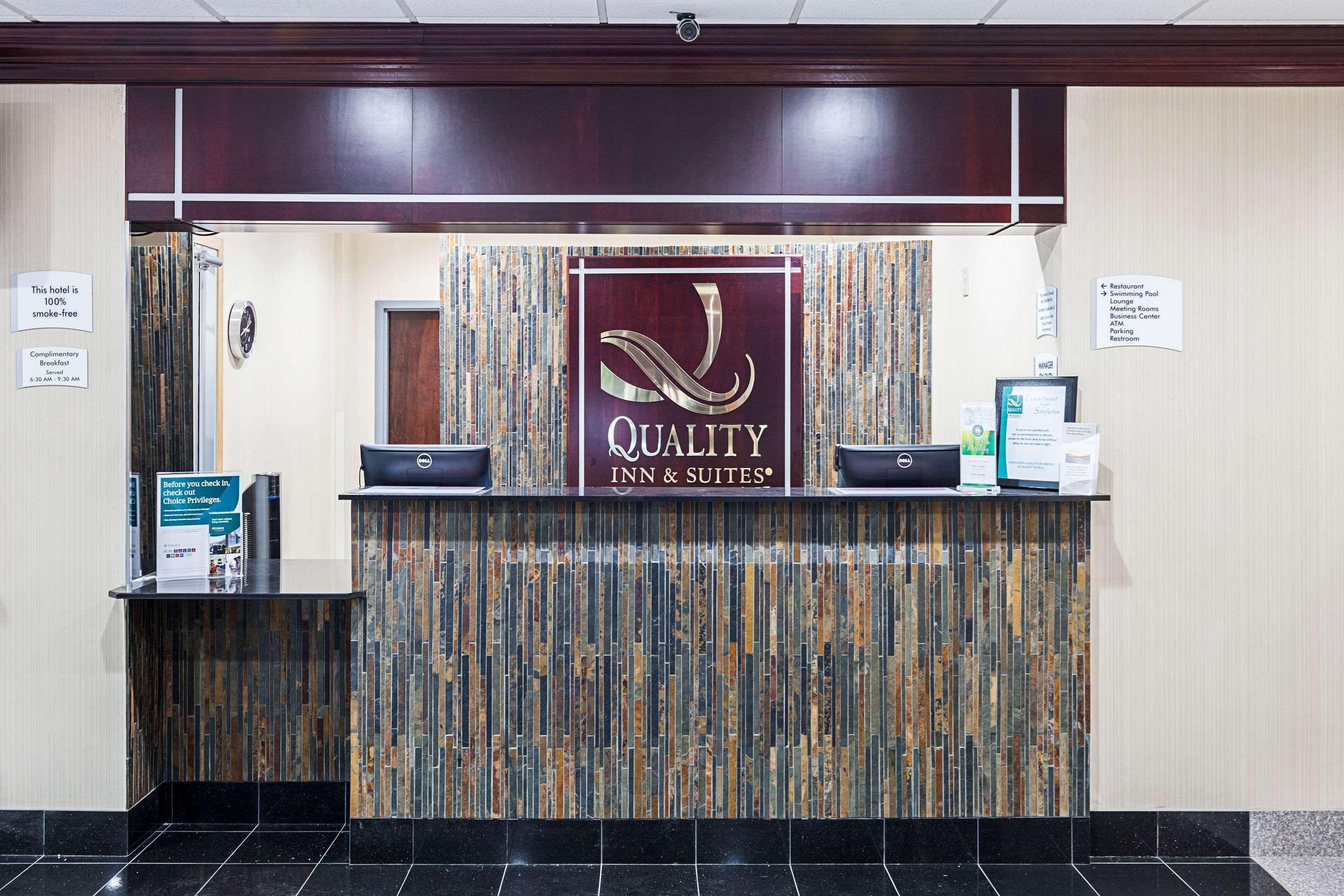 Quality Inn & Suites Cincinnati Exteriör bild