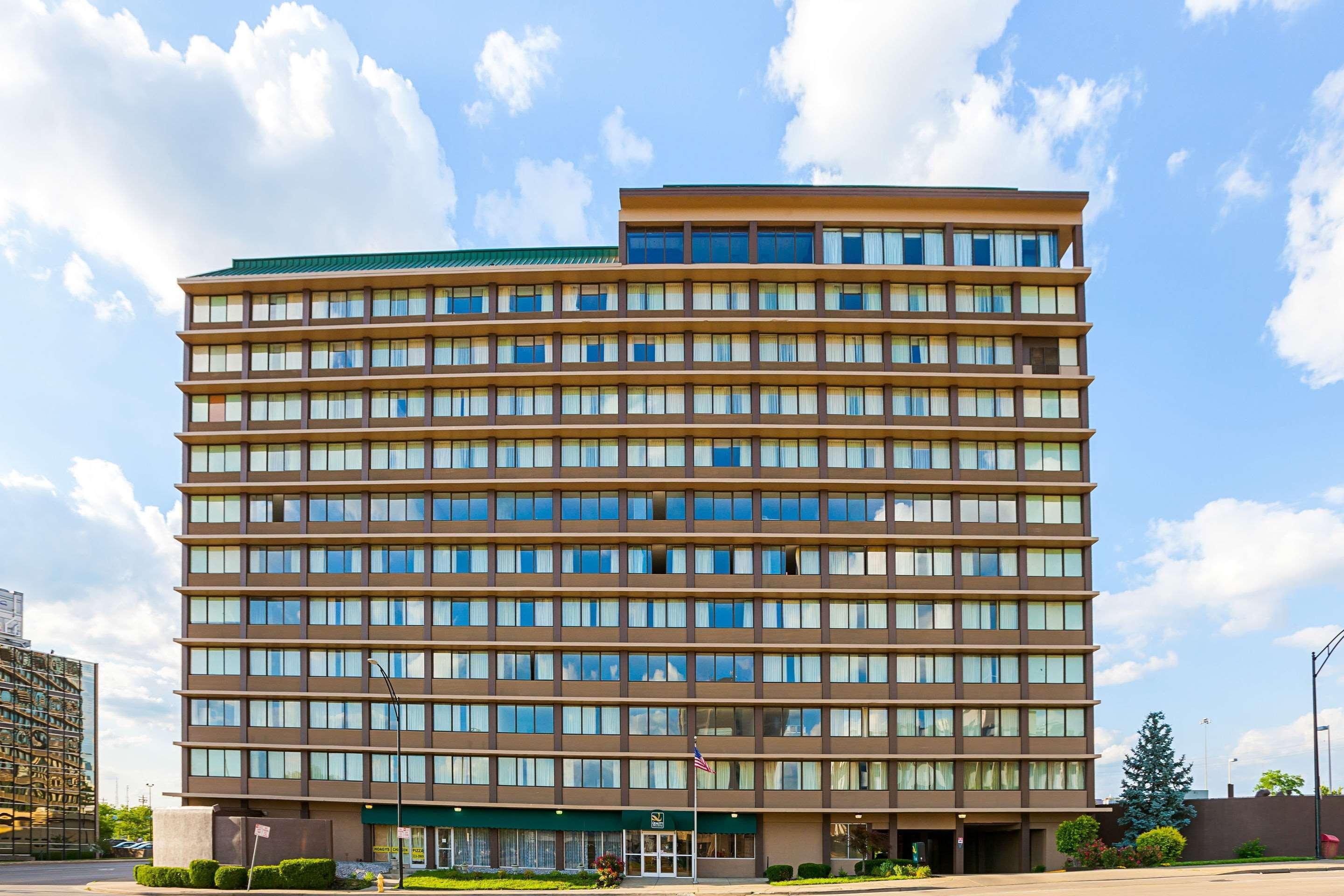 Quality Inn & Suites Cincinnati Exteriör bild