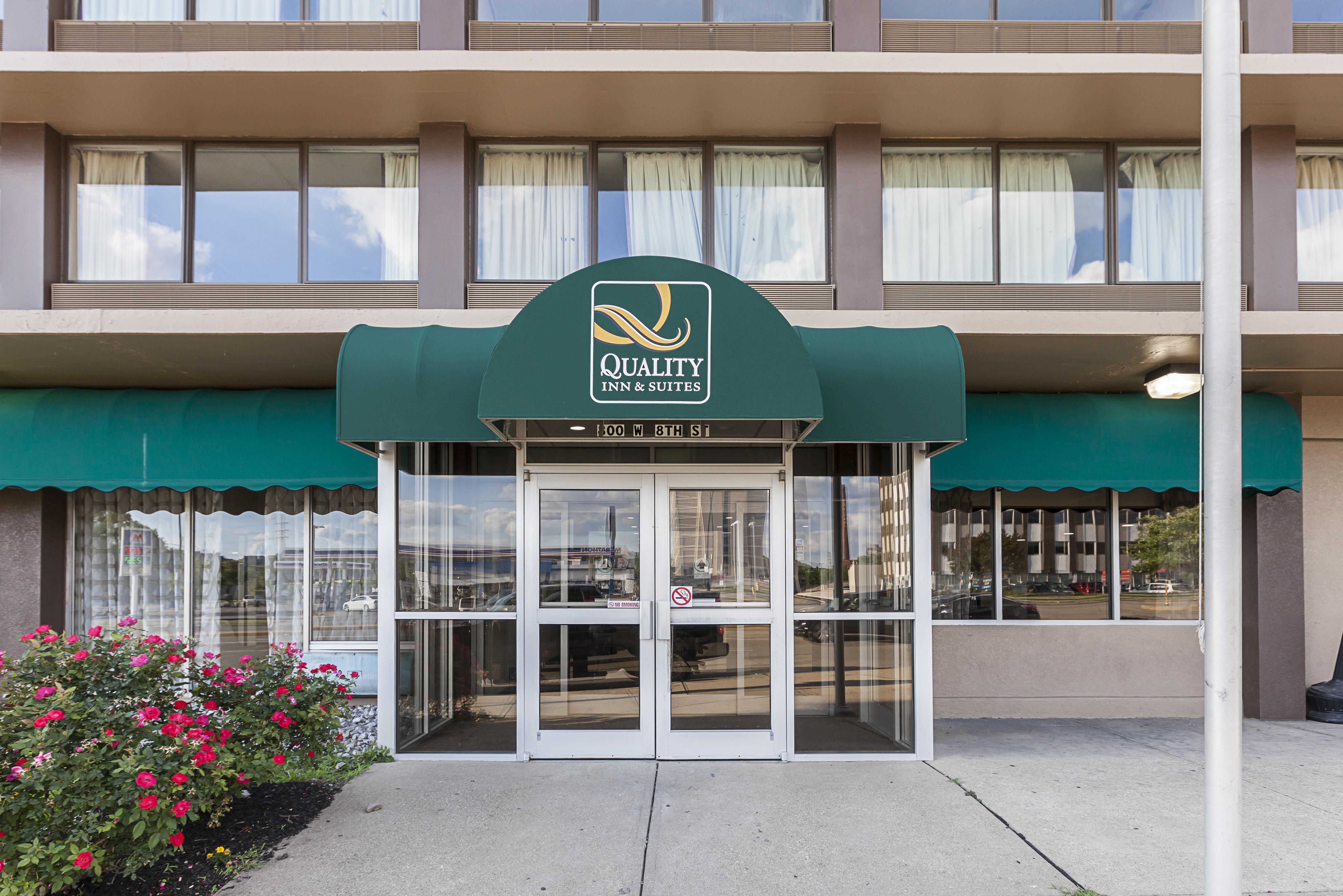 Quality Inn & Suites Cincinnati Exteriör bild
