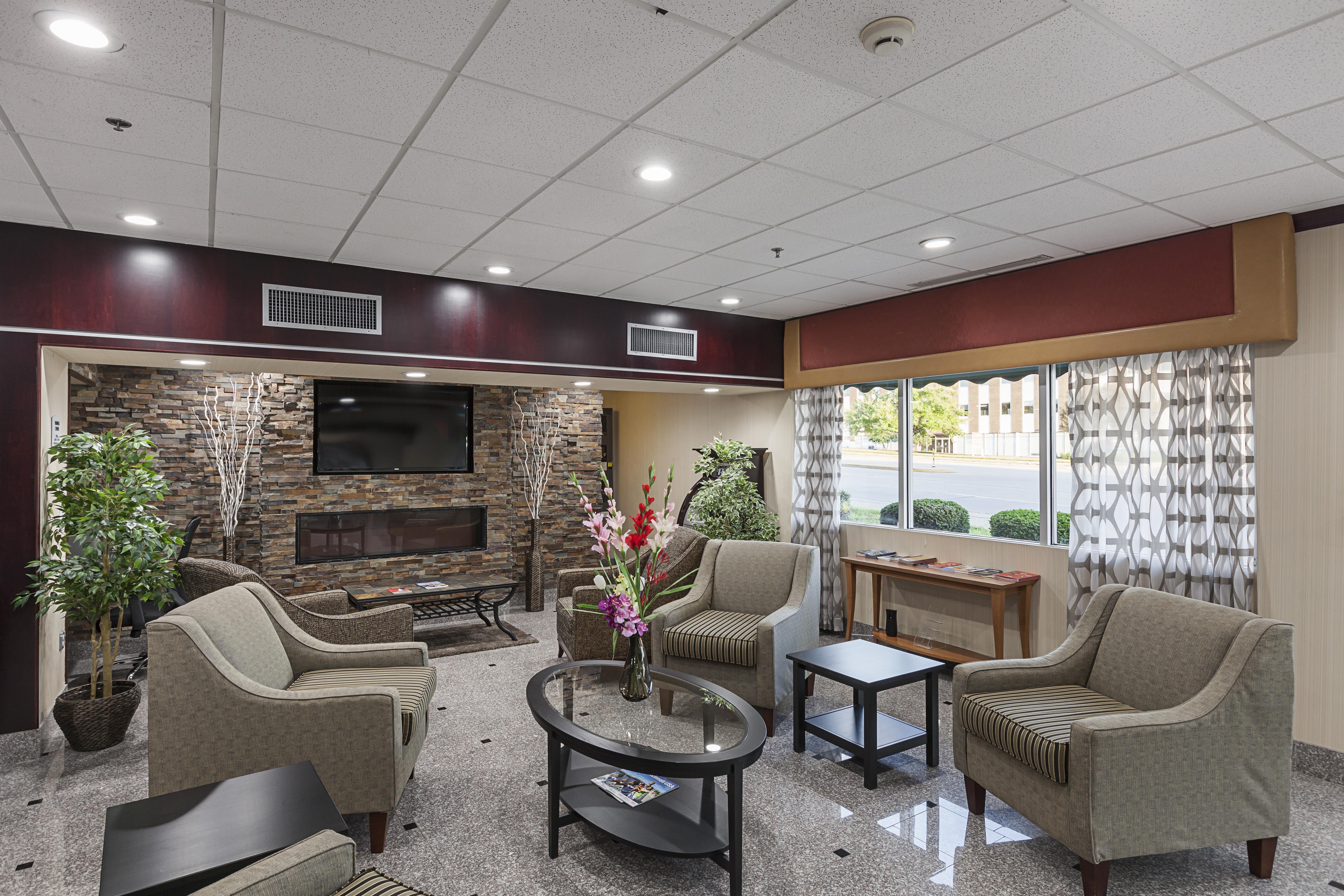 Quality Inn & Suites Cincinnati Exteriör bild