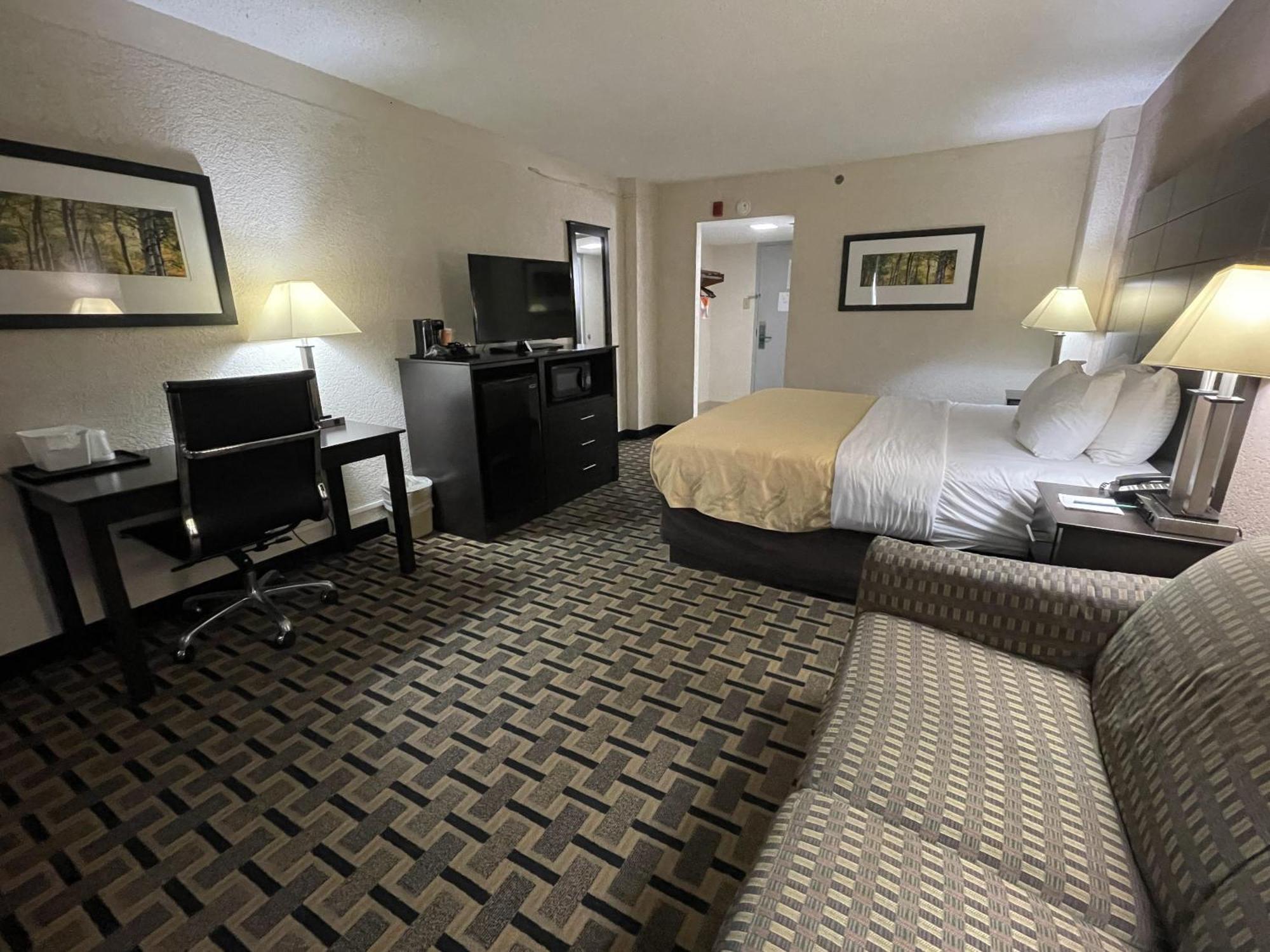 Quality Inn & Suites Cincinnati Exteriör bild
