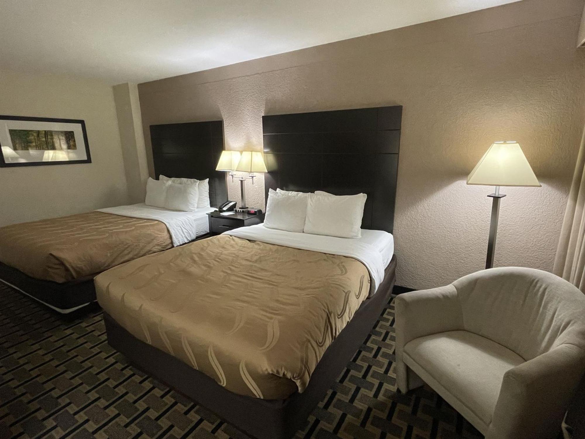 Quality Inn & Suites Cincinnati Exteriör bild